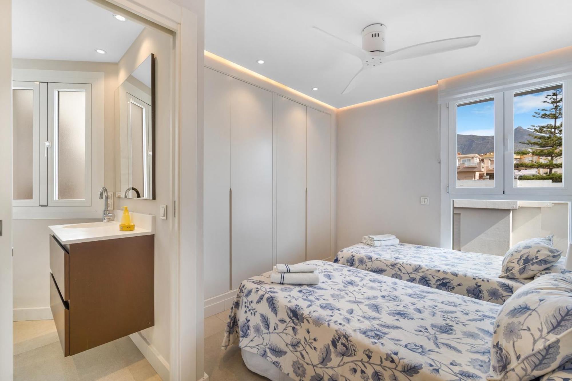 Elegant Marbella Beachside Ngoại thất bức ảnh